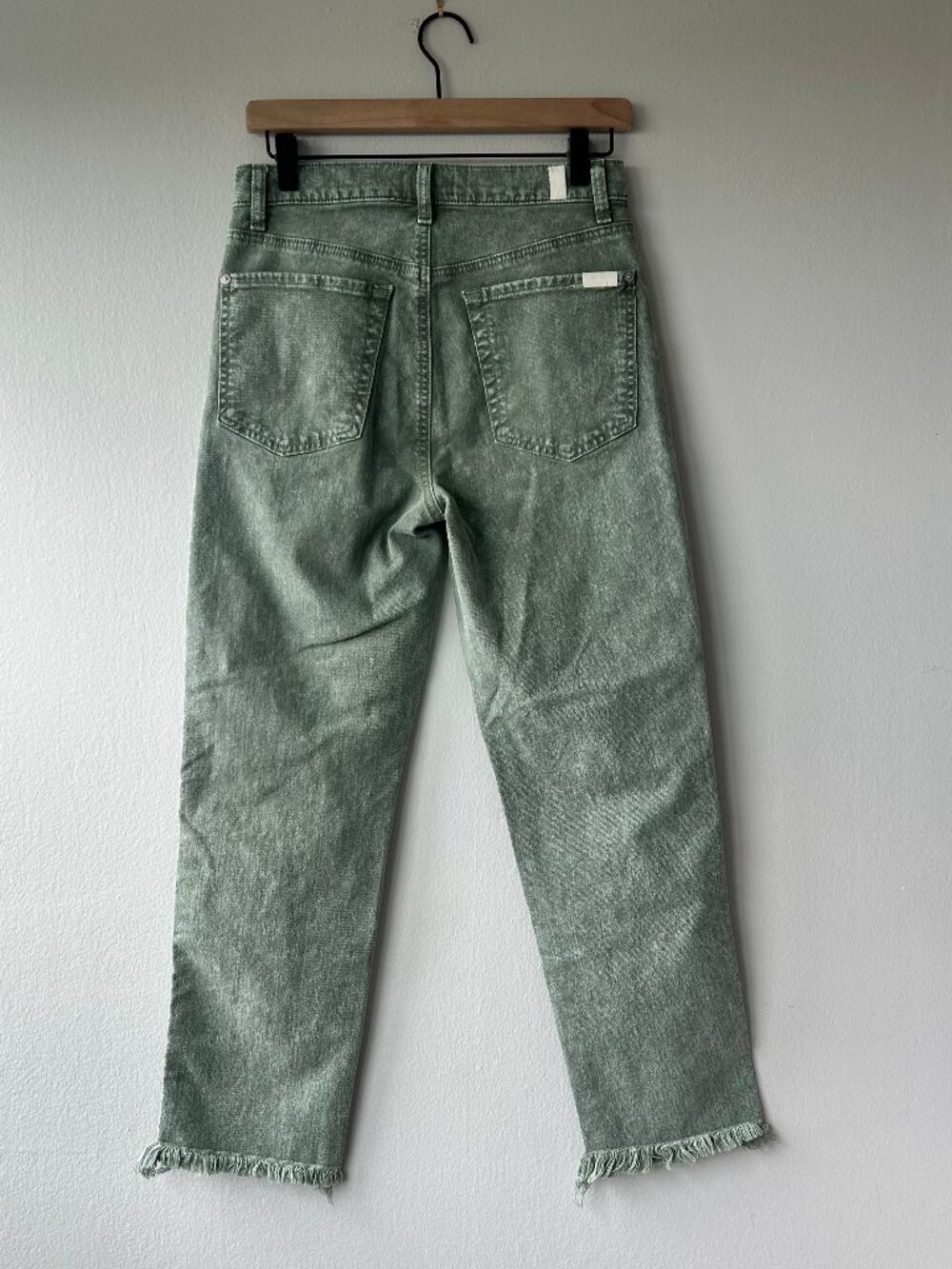 7 For All Mankind High Waist Cropped Straight Jeans Green Frayed Hem Size 28 - Picture 5 of 13